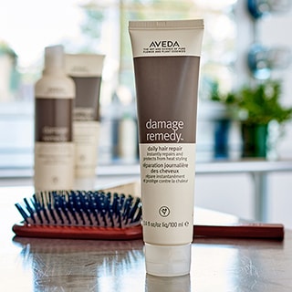 トリートメント AVEDA damage remedy 1L 10861199-7515281579311936.jpg