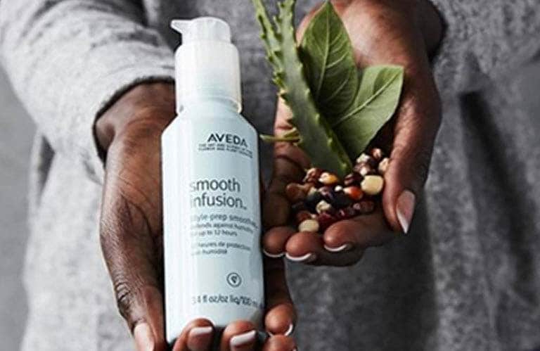Keep your hair hydrated and reduce frizz all season long with our tried-and-true winter hair care routines.