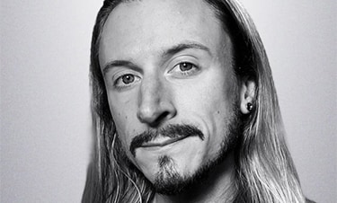 headshot of Deron Edward