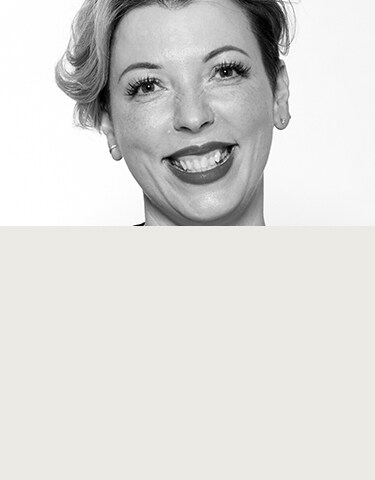 headshot of Bea Carmichael