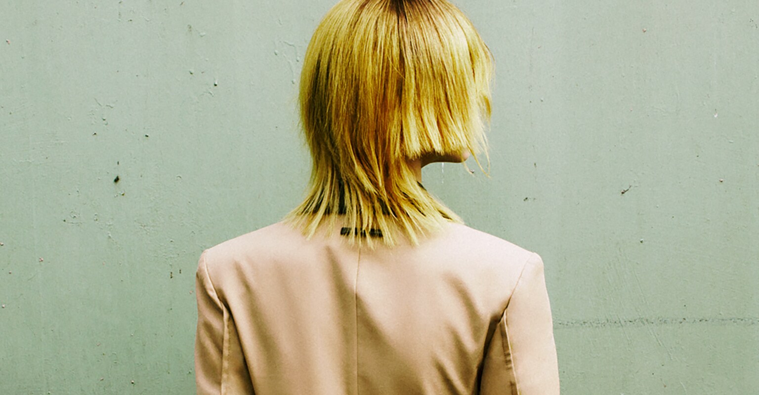 See your hair color in a new light. Book an appointment with an Aveda color artist.Ā