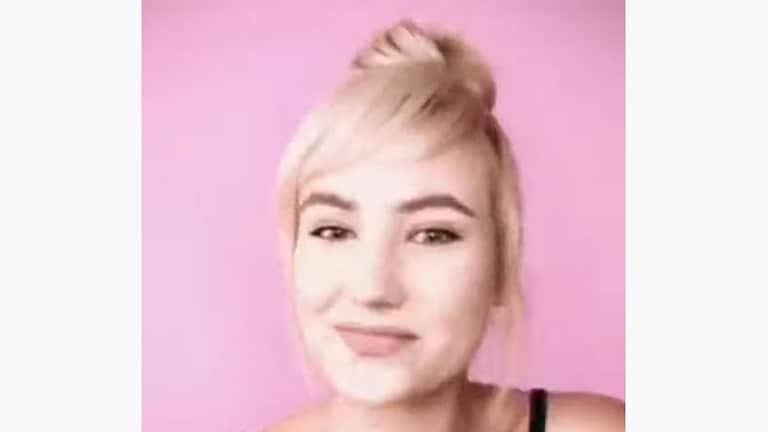 Click on video demonstrate about Hair styling - Create bangs without cutting hair
